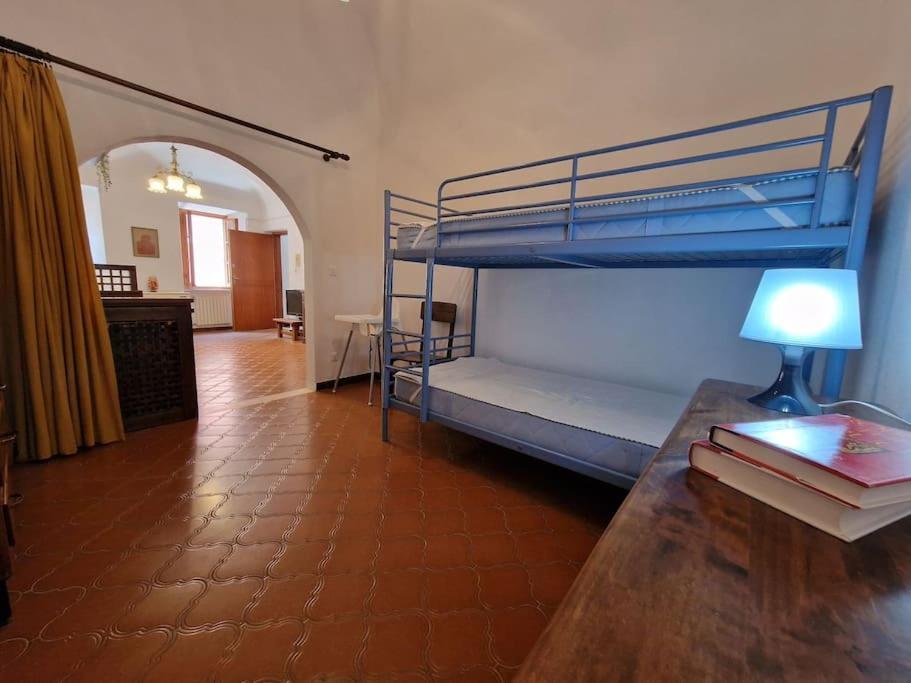 Silver Sands Finale Ligure - Traditional Apartment - 4 Beds & Terrace By The Beach المظهر الخارجي الصورة