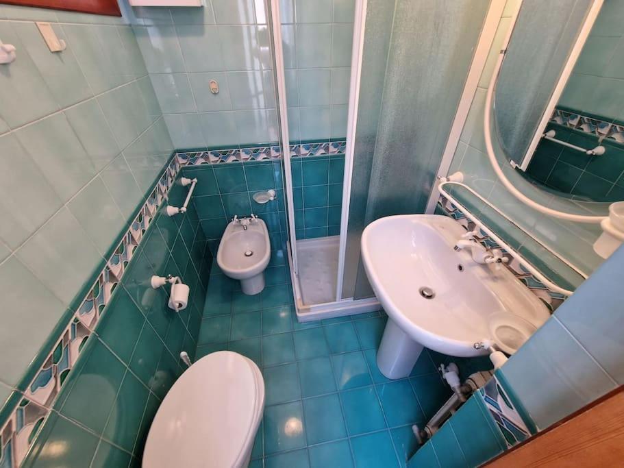Silver Sands Finale Ligure - Traditional Apartment - 4 Beds & Terrace By The Beach المظهر الخارجي الصورة
