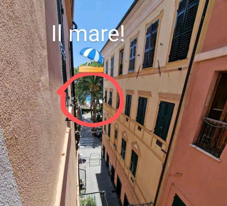 Silver Sands Finale Ligure - Traditional Apartment - 4 Beds & Terrace By The Beach المظهر الخارجي الصورة
